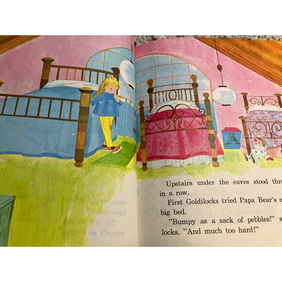 Vintage Little Golden Book The Three Bears Classic Childrens Storybook 69 Cent E - Picture 7 of 10
